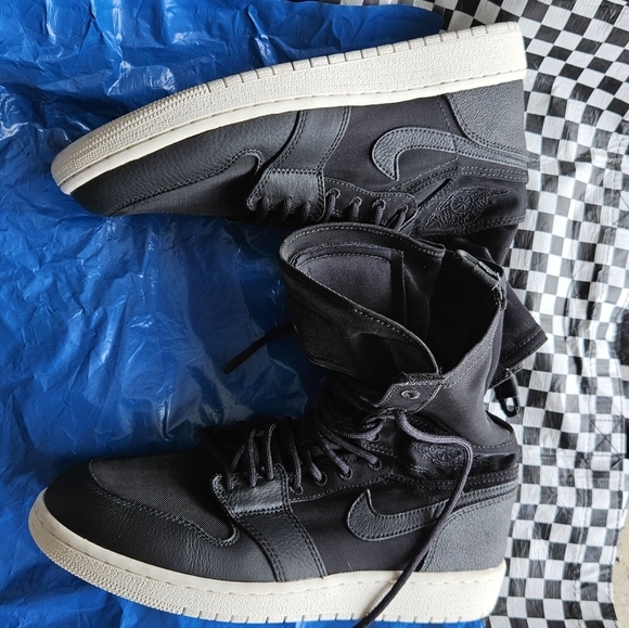 Nike Air Jordan size 8.5 - Picture 2 of 7